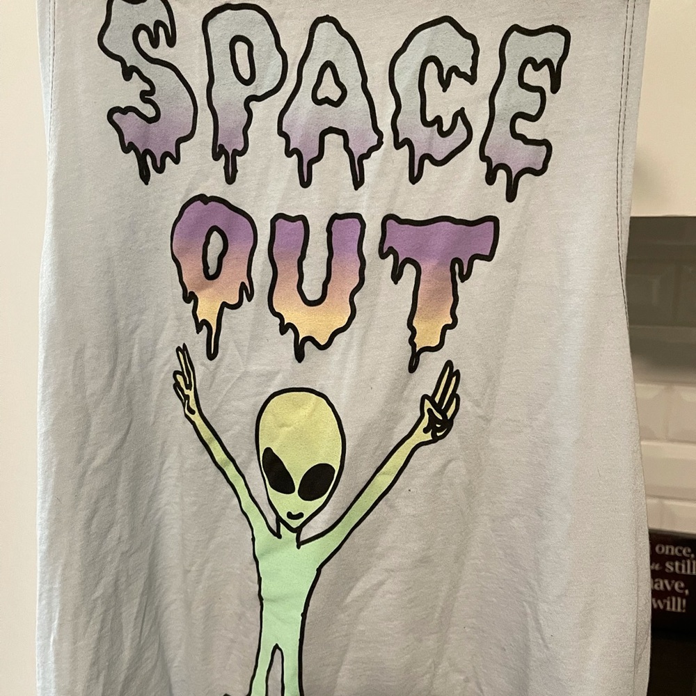 Alien Tank Top - Picture 2 of 3
